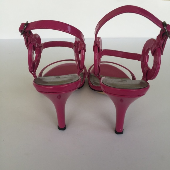 HP/Madison Fuchsia Heels/Sandals - Picture 4 of 6